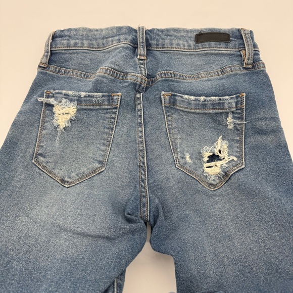 BLANKNYC Boho Tapered Jeans w/ Embroidered Fringe Cuffs – Size 24 - Picture 3 of 10